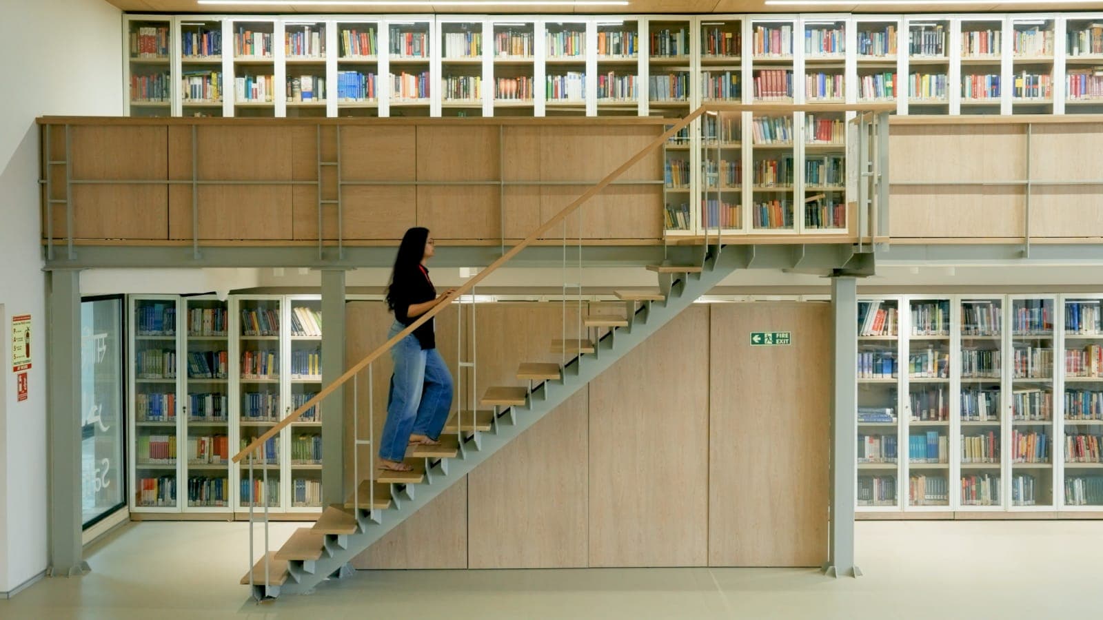 Sahir Library Tour